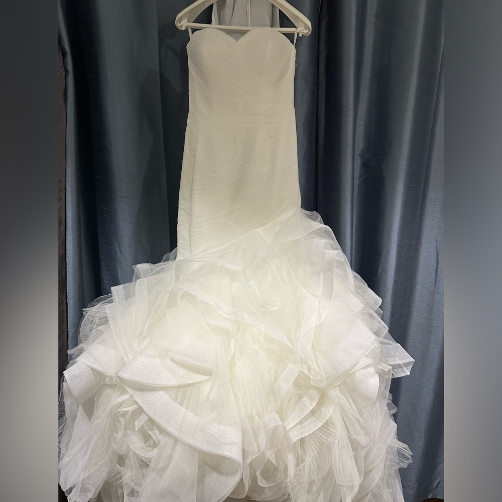 NEW-Pronovias wedding dress- “Mildred” size 8 - Picture 8 of 12